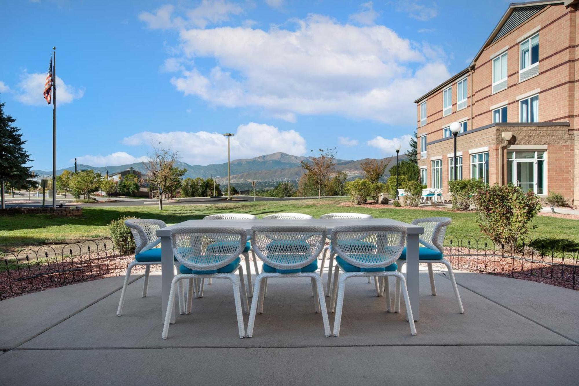 Hilton Garden Inn Colorado Springs North Экстерьер фото